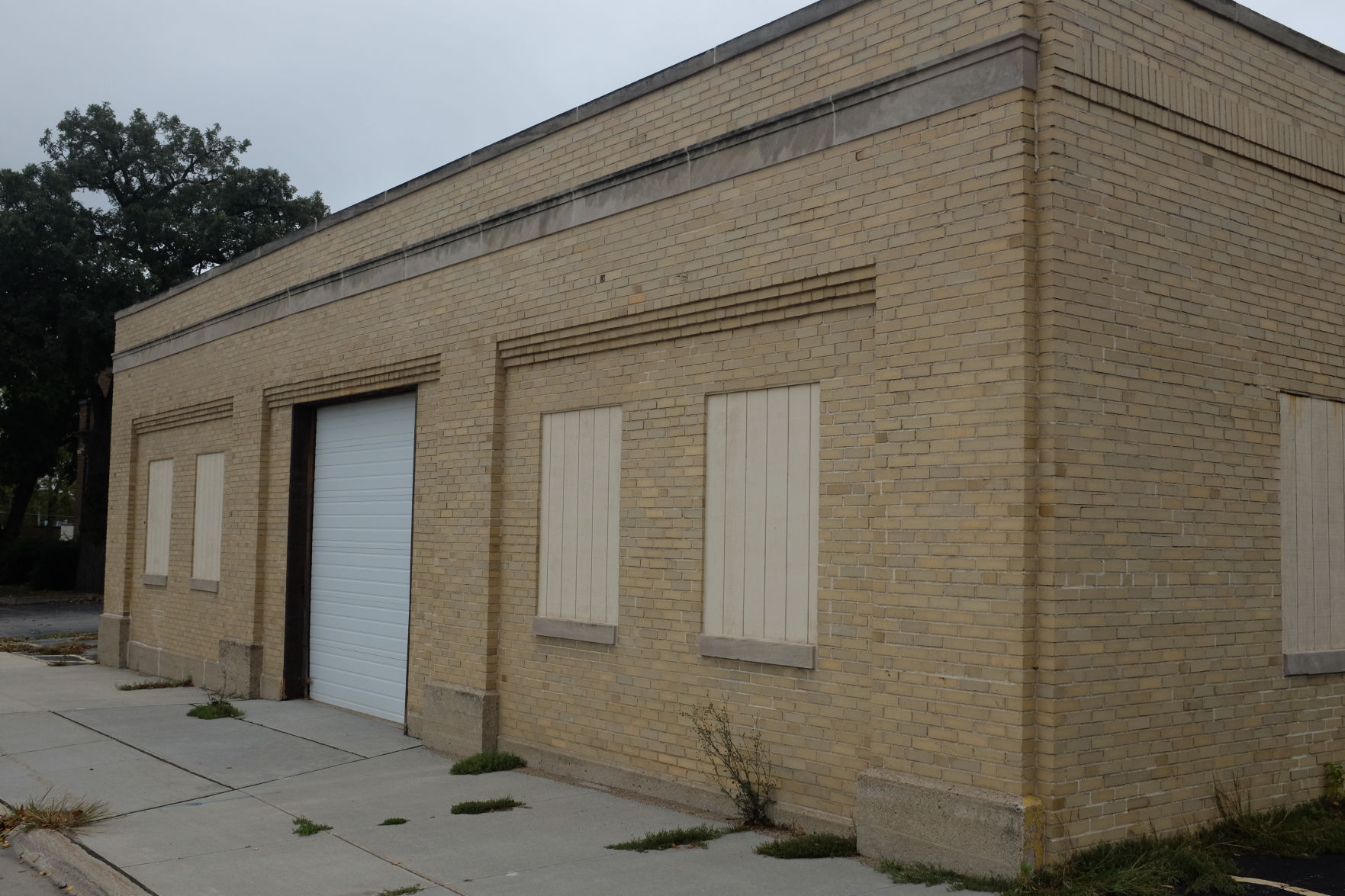 Vacant31.JPG